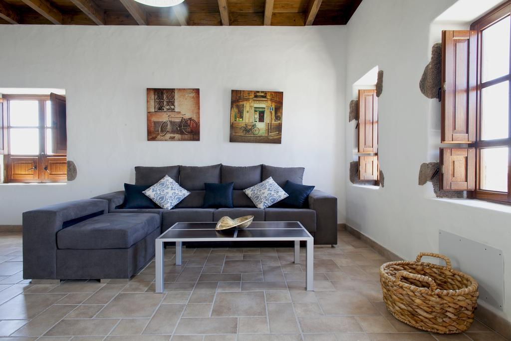 Caserio Leandro II Tias Exterior photo