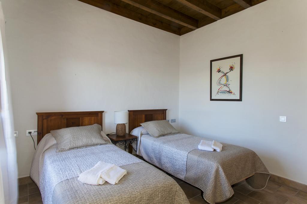 Caserio Leandro II Tias Exterior photo